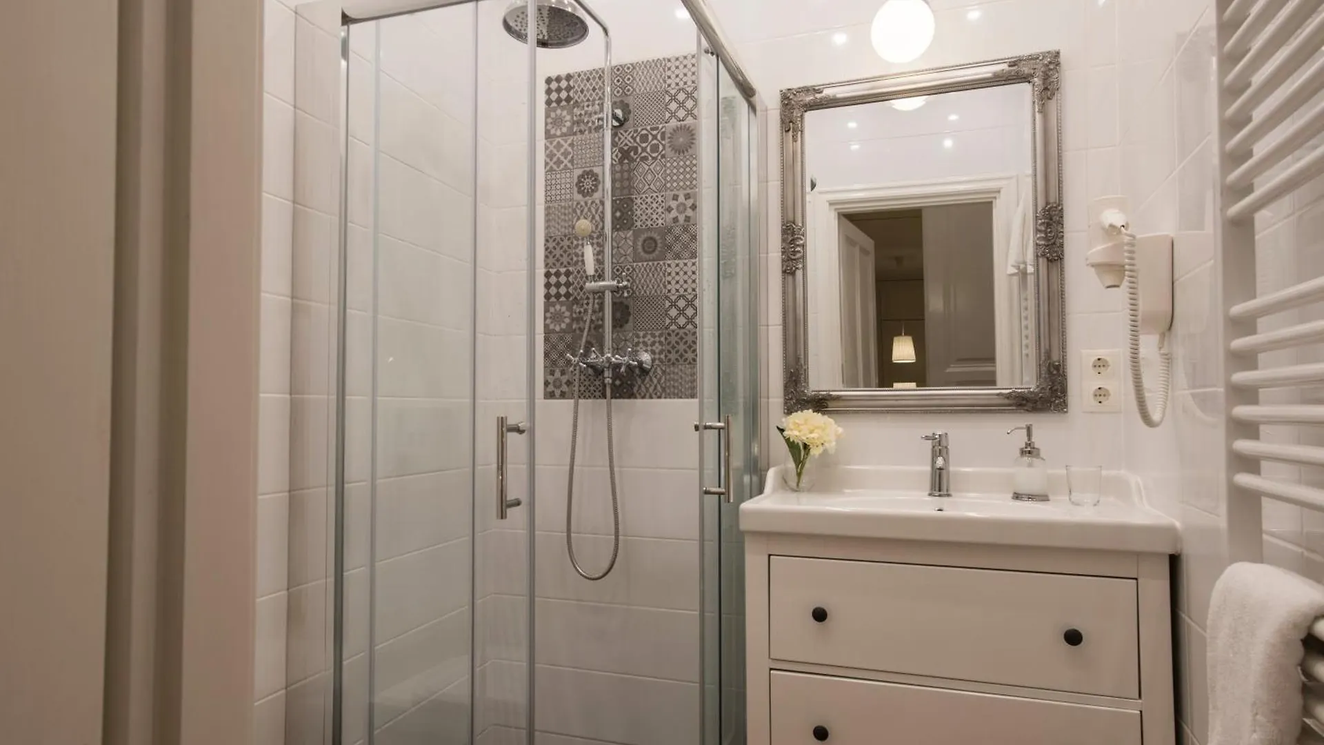 Serenity Boutique Budapest Bed & Breakfast